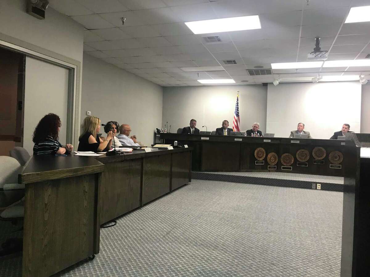 Montgomery ISD may consolidate its dual language program