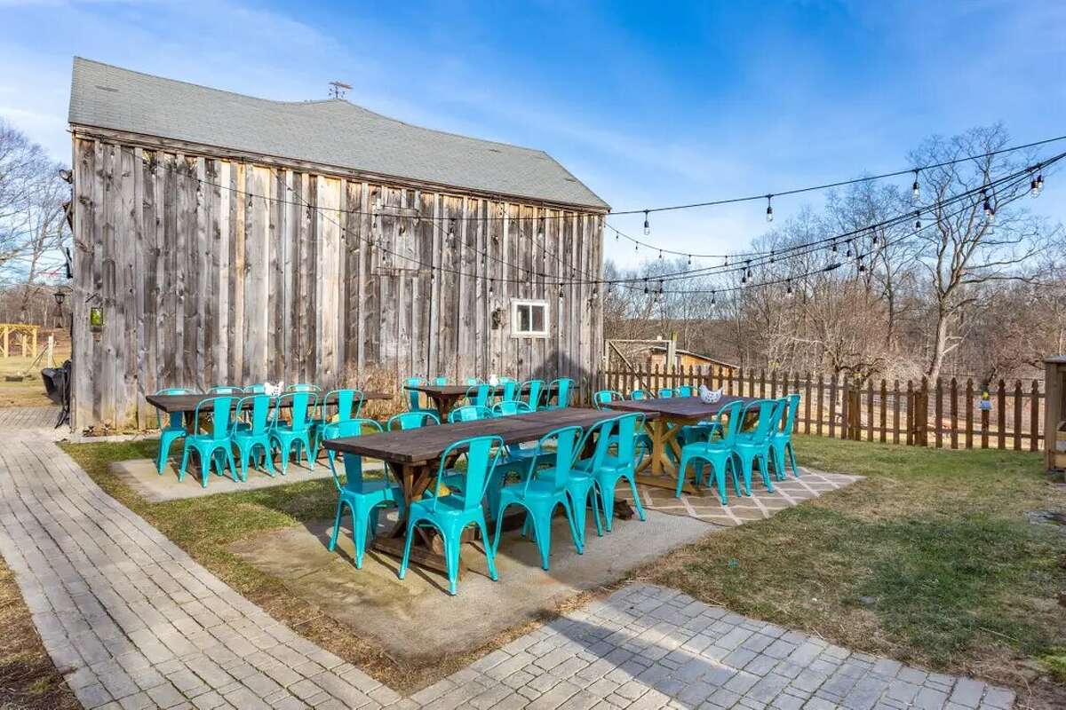 Bluebird Farm Barn Loft - Willington $30 a night/$31 a night on weekends Welcome to Bluebird Farm! The converted barn loft and garden gazebo is a perfect getaway spot. Escape to this 40-acre sanctuary that is suitable for travelers, artists or anyone looking to visit a working farm. View full listing on Airbnb