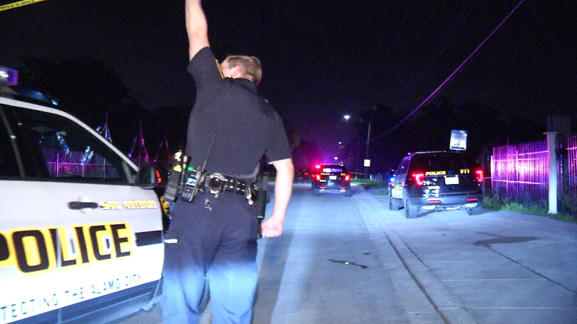 San Antonio police searching for teen who they say shot his dad ...