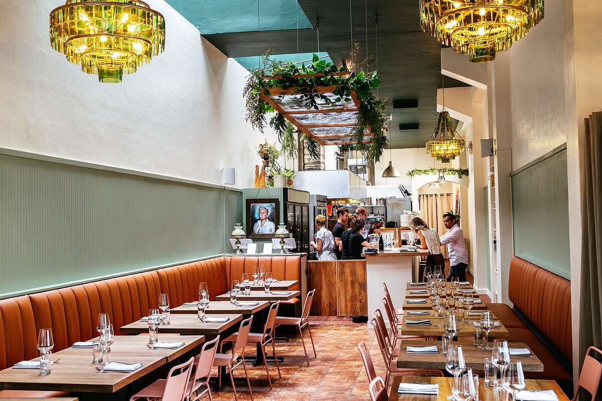 Mama, Oakland’s new winefocused, sub30 redsauce joint, opens tonight