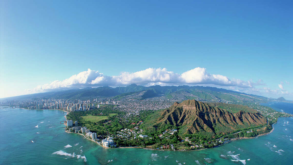 When in Hawaii: Airbnb or hotel?