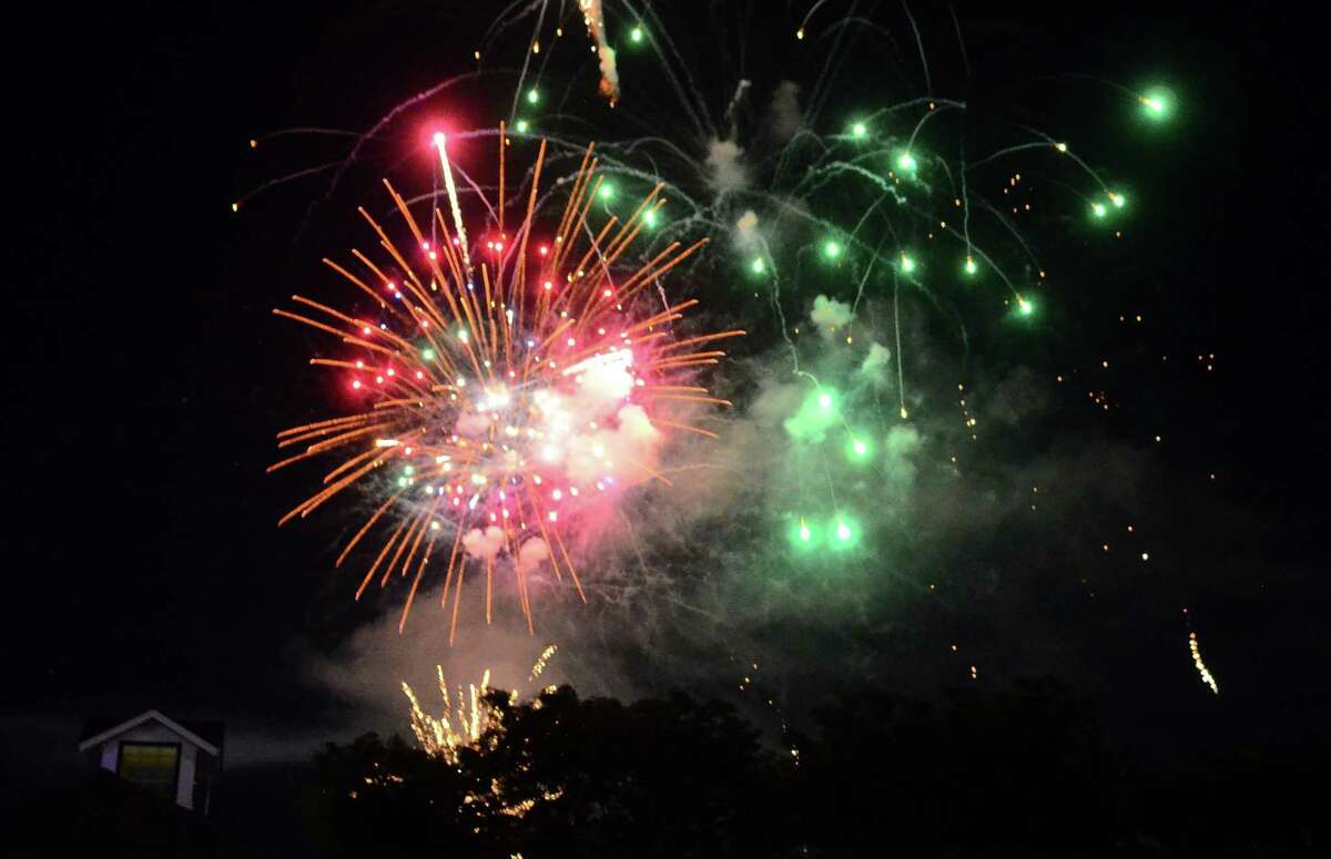 Fireworks light Derby, Shelton on eve of 4th