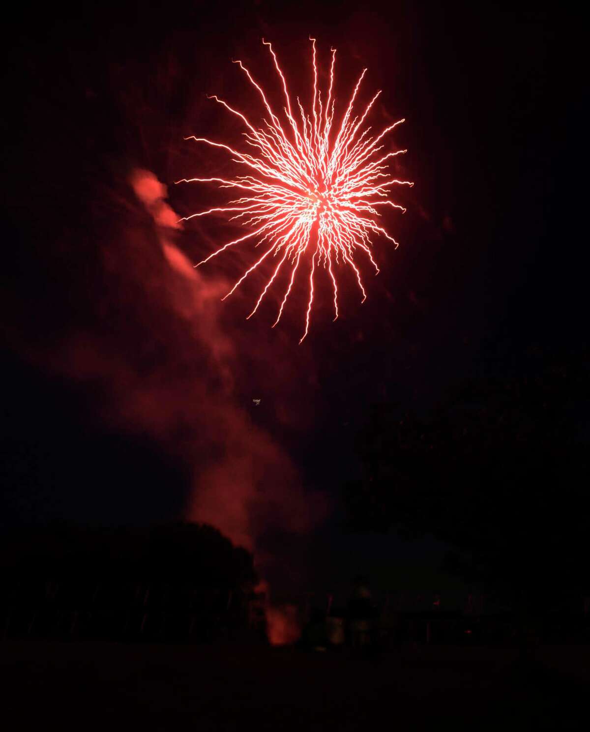 Danbury Fair mall fireworks lightup the night sky