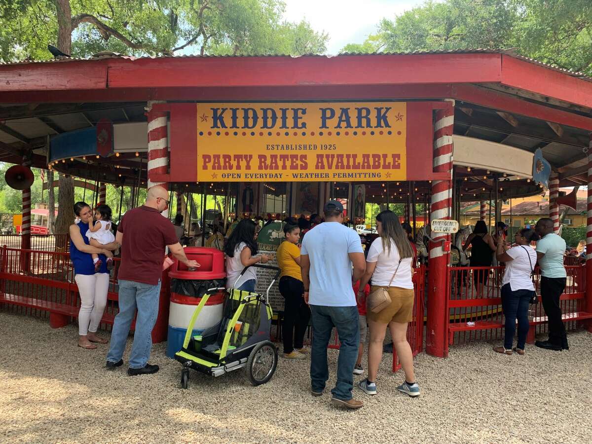 Locals Visit Kiddie Park For Final Goodbye At Original Broadway Location