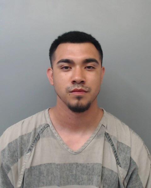 Laredo man arrested after leading police on chase