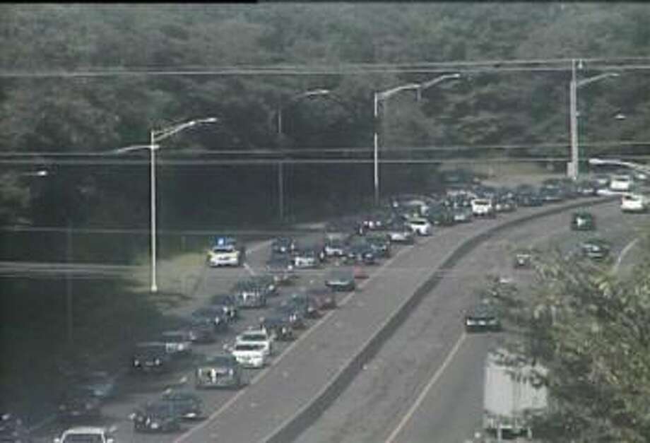Accident closes exit on I95 north in Branford Connecticut Post