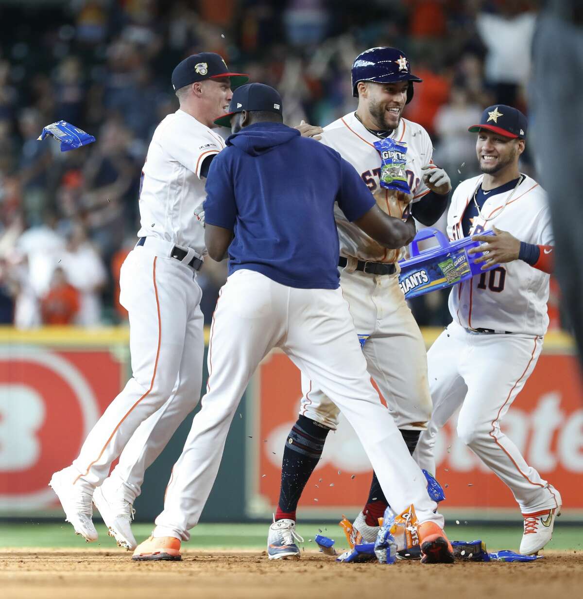 Yuli Gurriel of the Houston Astros hits a walkoff home run in the