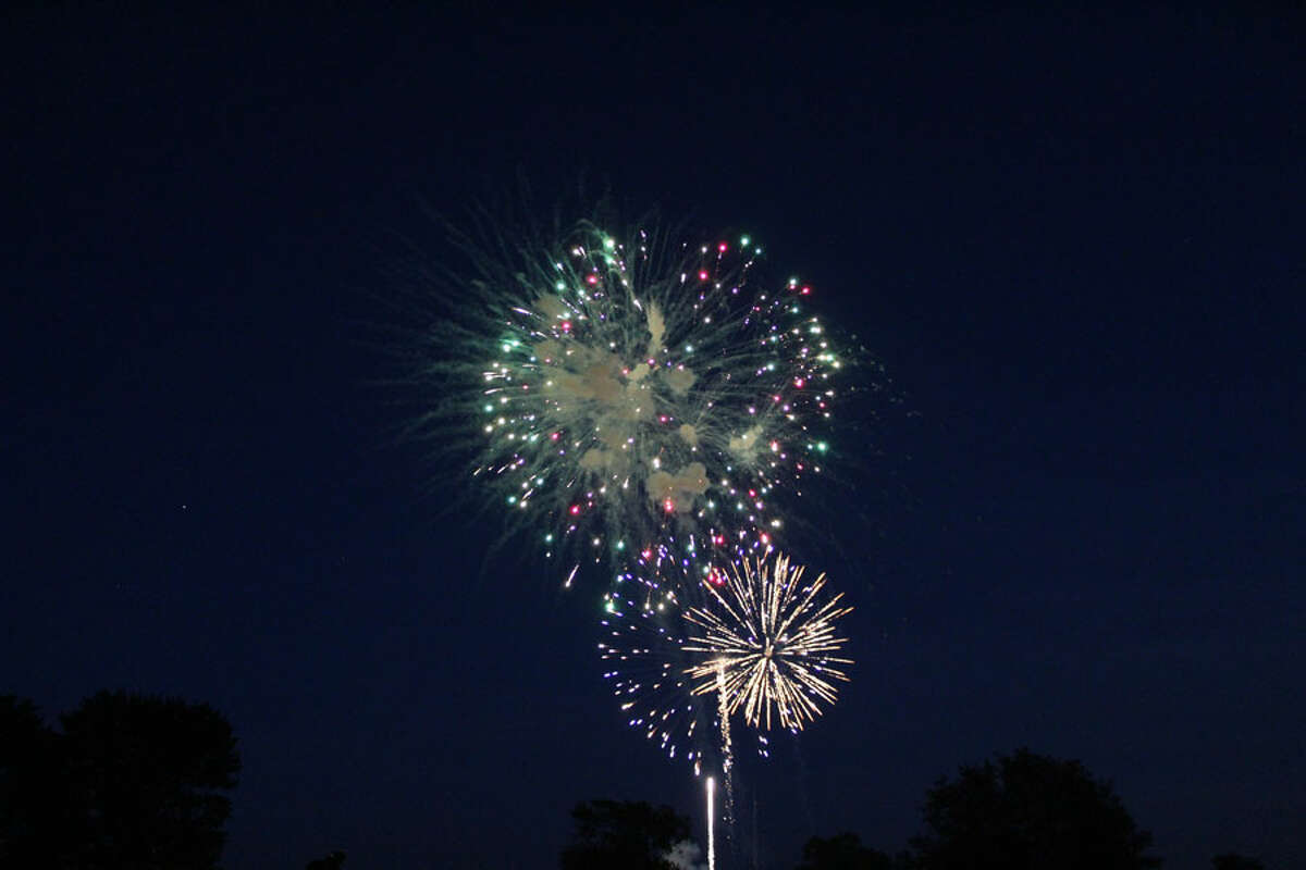 New Canaan celebrates Family Fourth