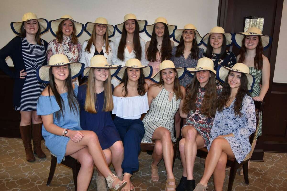 NCL Ridgefield Chapter Class of 2019: Jessica Bosavage, Avery Buckanavage, Lily Carnicelli, Sophia Carnicelli, Quinn Fleming, Julia Garrett, Allie Hart, Anna Hirsch, Caroline Holloway, Katie King, Anna Kuhn, Carly Lieder, Ellie O'Connor, Sophia Pilla, Grace Preston, Gabriella Puchall, Julia Sullivan, and Callie Whelan.