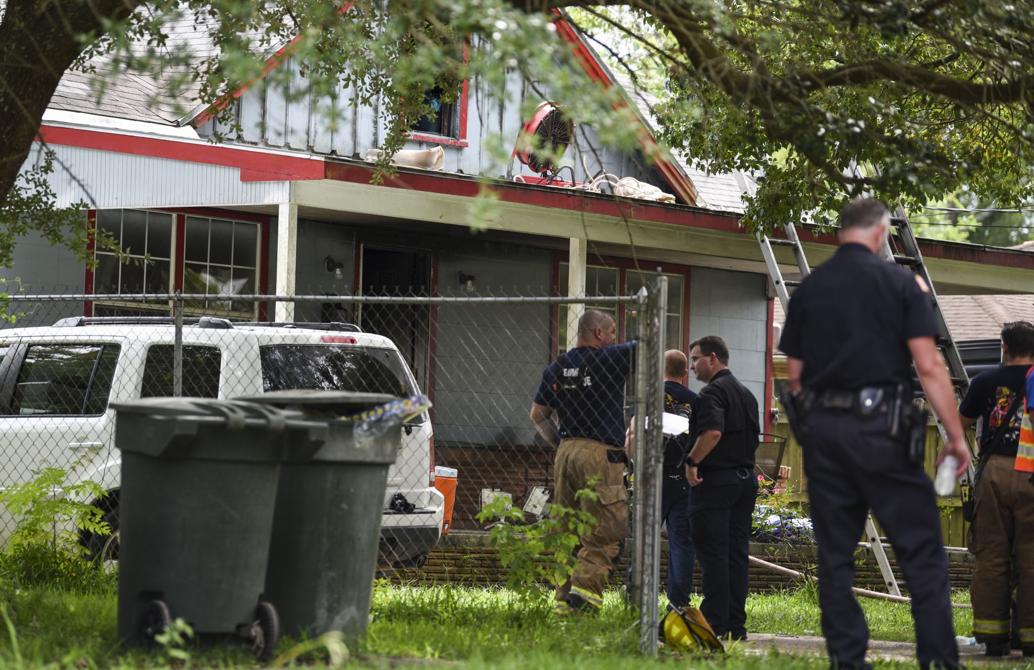 Officials ID teen killed in Beaumont fire Beaumont Enterprise