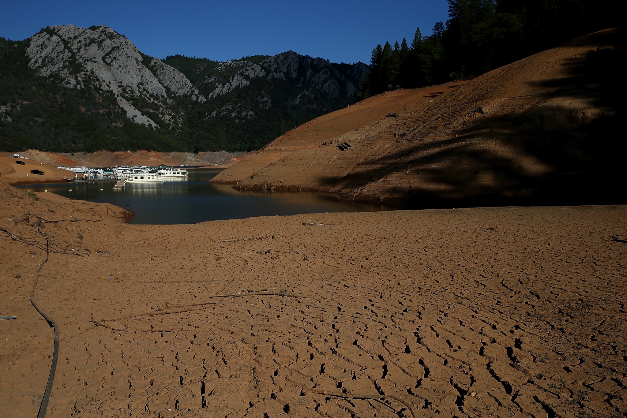 Пересыхающие реки и озера. Калифорния засуха. Мегазасуха в США. Высушенное озеро в Южной Калифорнии. Засуха в Колорадо 2021.