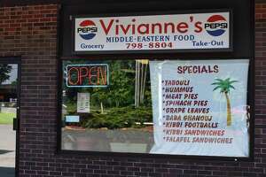 Jane Stern: Vivianne’s Middle-Eastern Food is where salad is a full meal