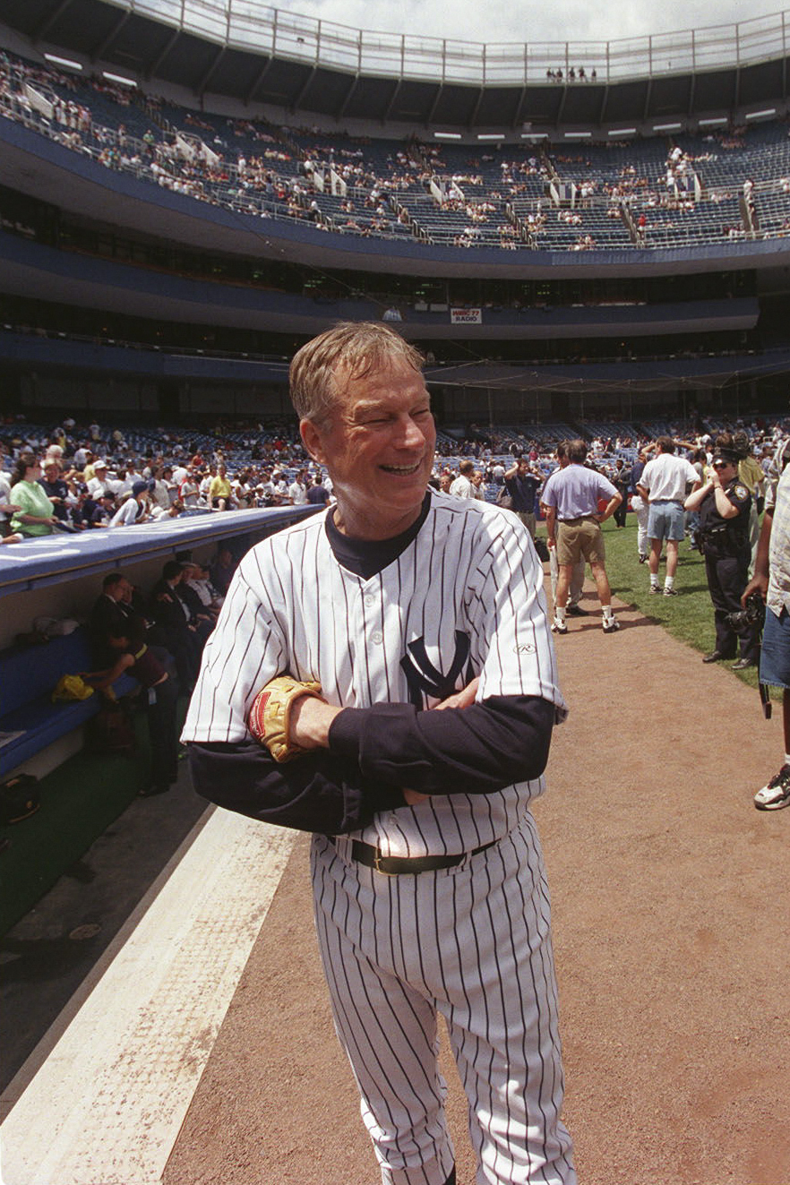 Jim Bouton, 'Ball Four' author and former Yankees pitcher, dies at age 80 