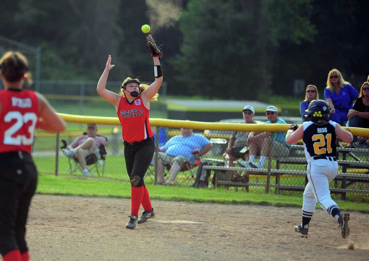 Milford earns extrainning win over Fairfield to advance