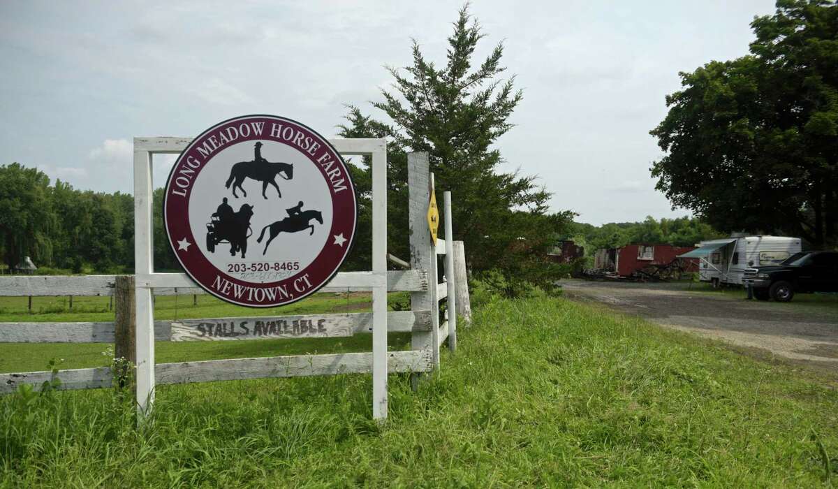 Newtown barn fire displaces family, horses