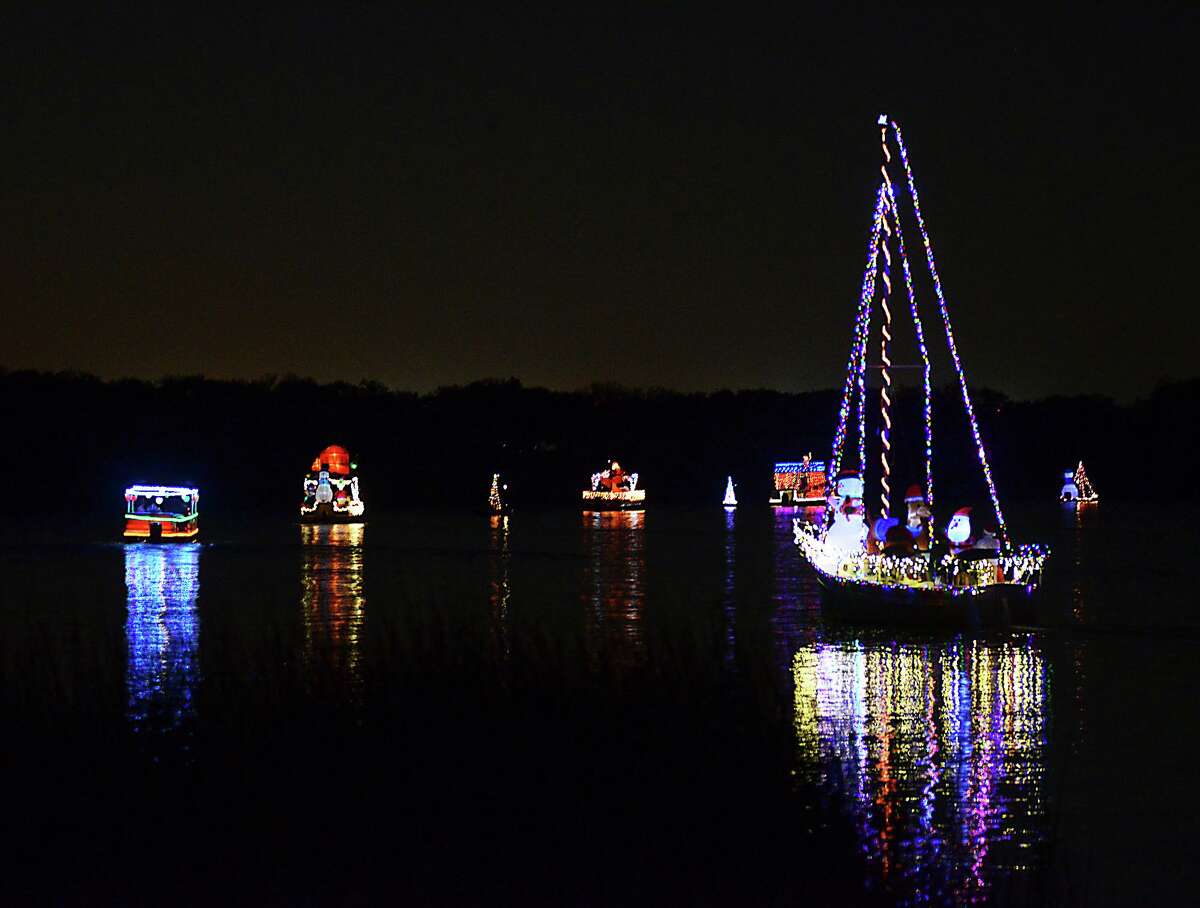 Illuminated boats to parade on Candlewood Lake