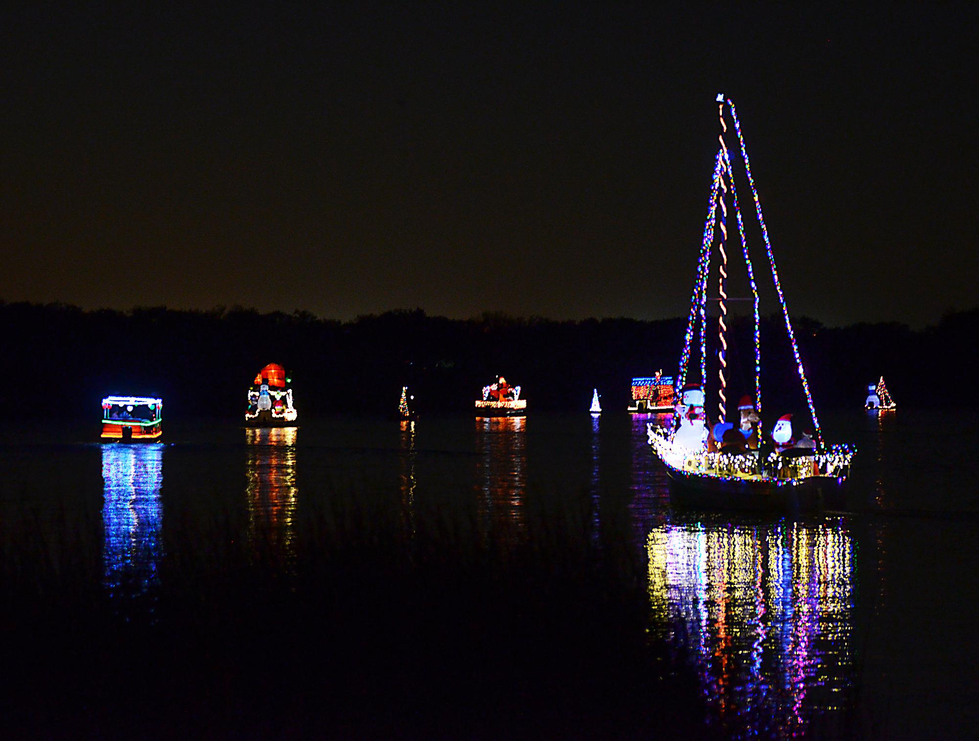 Mystic holiday lighted boat parade to take place Nov. 25