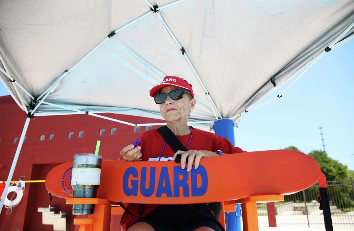 the woodlands township lifeguard