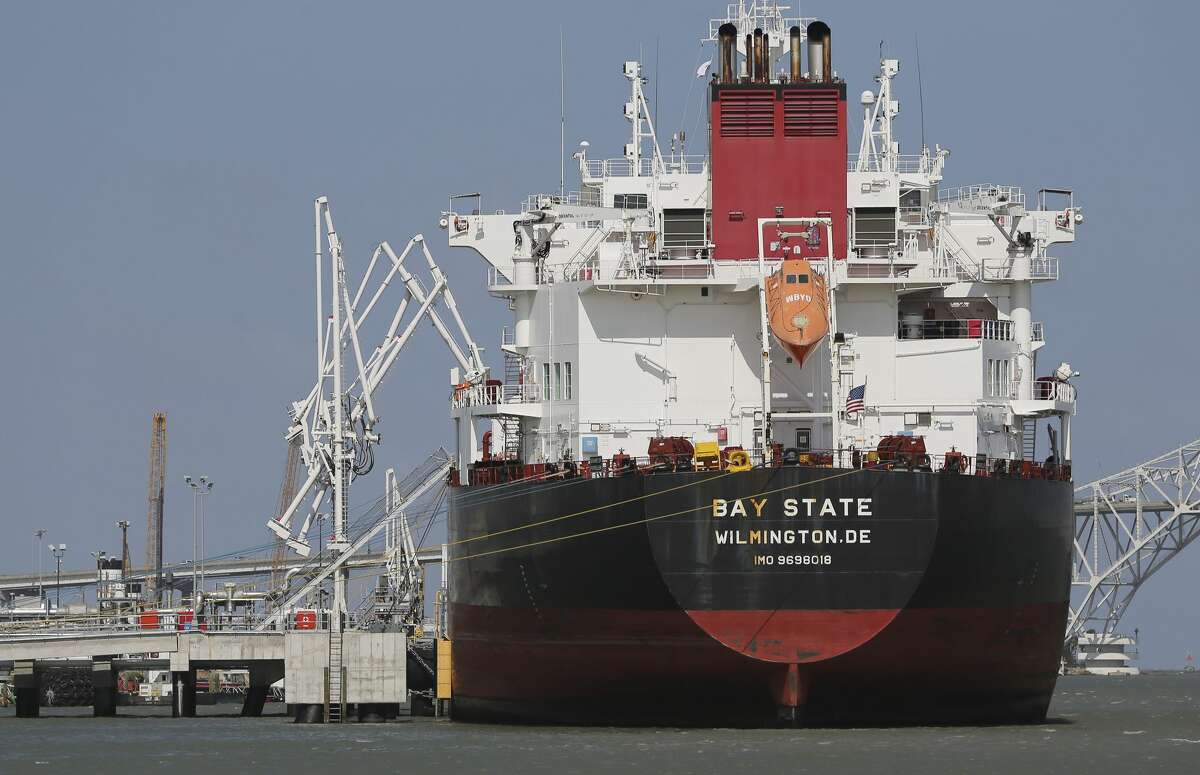 An oil tanker tanks on the transfer of oil from the NuStar Energy facility in Corpus Christi on Tuesday, May 28, 2019. Corpus Christi is becoming a major port for the export of oil from the Permain Basin and The Eagle Ford. (Kin Man Hui/San Antonio Express-News)