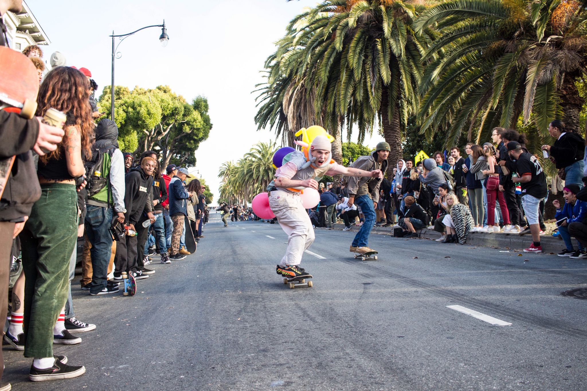 Skateboarders fly down SF's Dolores at insane speeds in flash 'hill bomb'