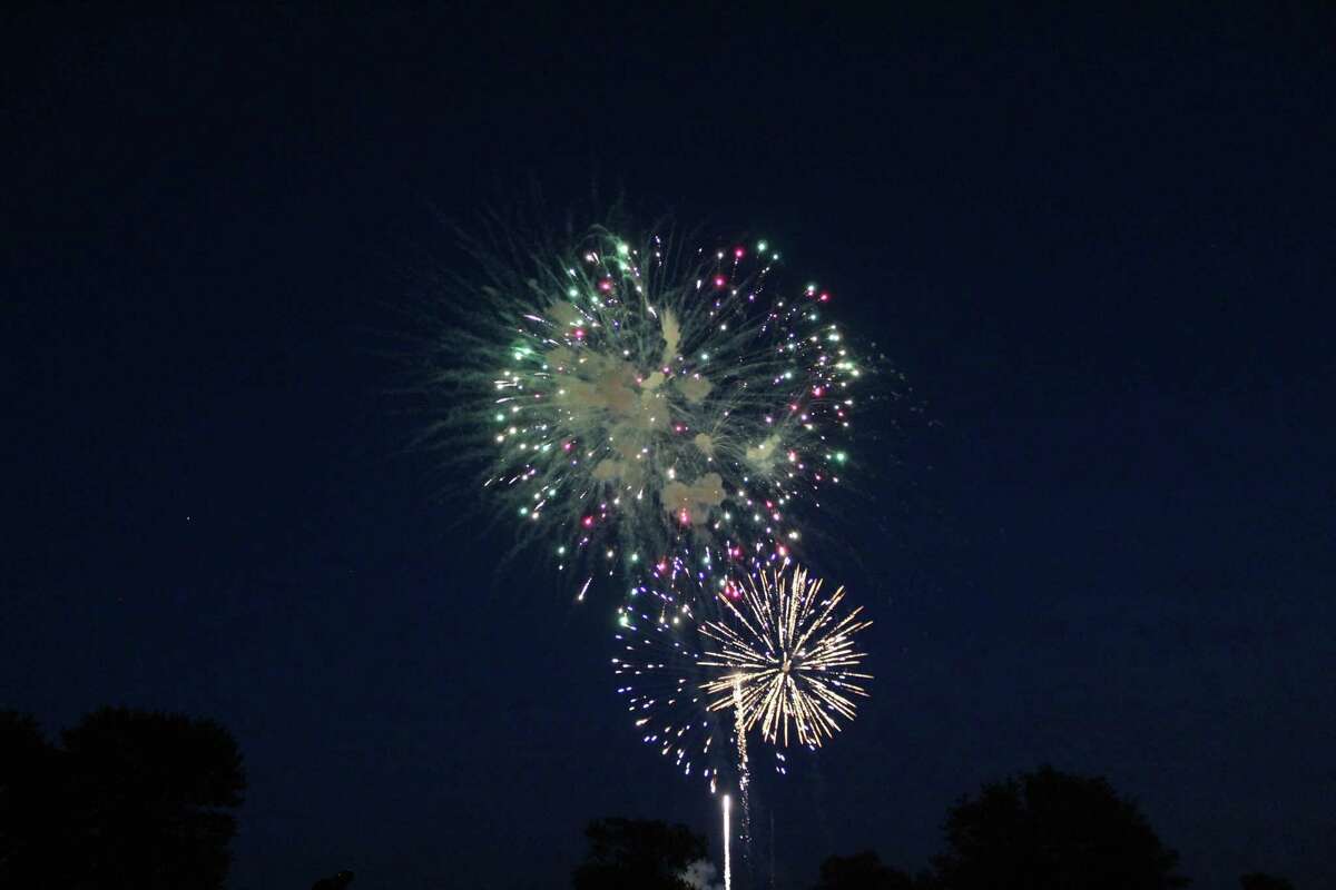 New Canaan celebrates Family Fourth