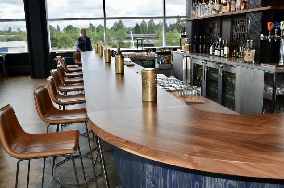 Alaska Airlines Largest Lounge Opens In Seattle Photos