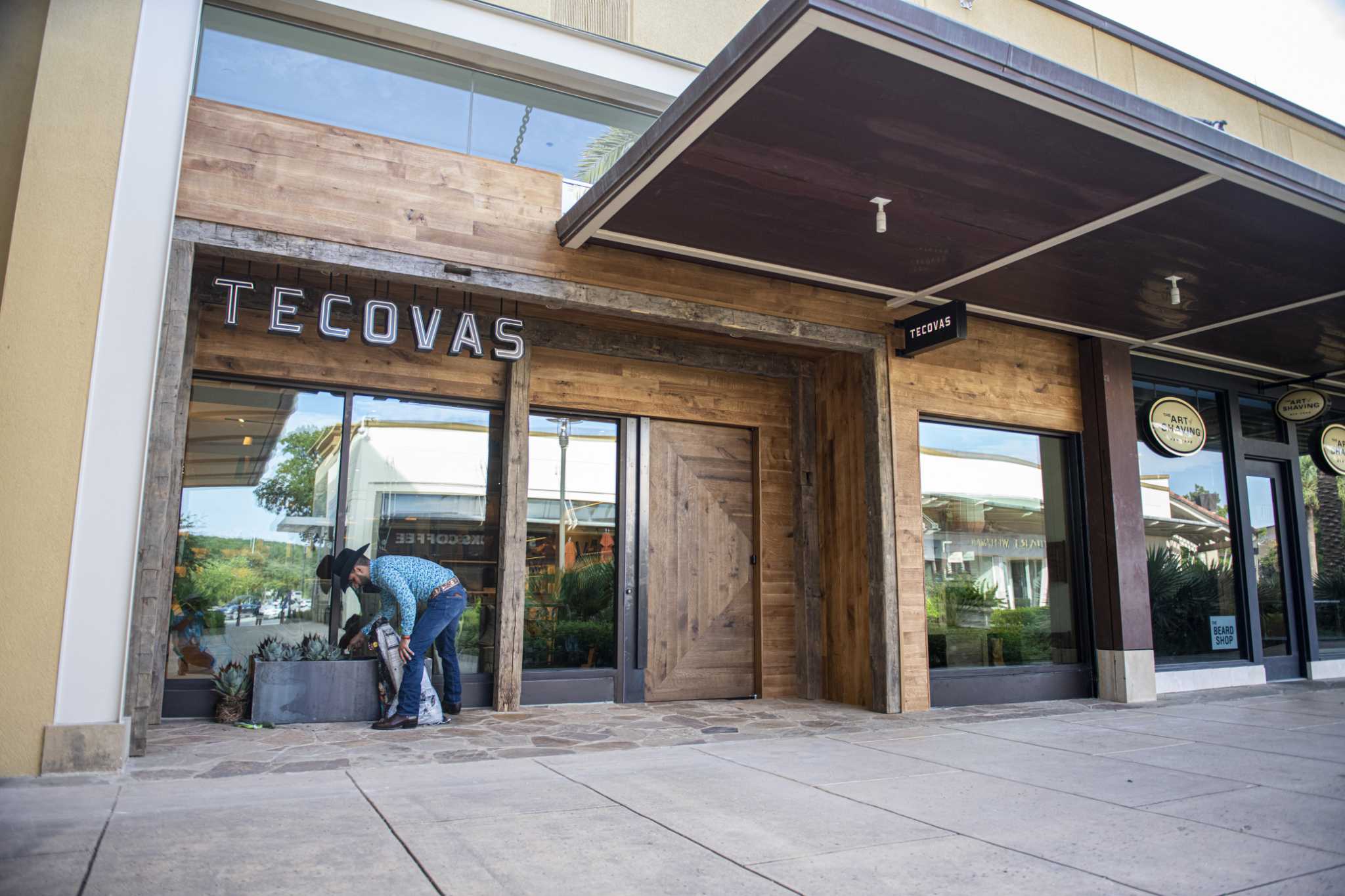 Austin boot maker goes bricksandmortar at San Antonio’s La Cantera