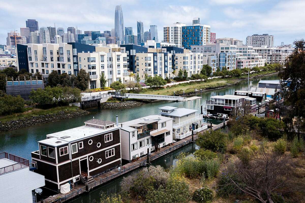 Rare floating home for sale, at a very San Francisco price