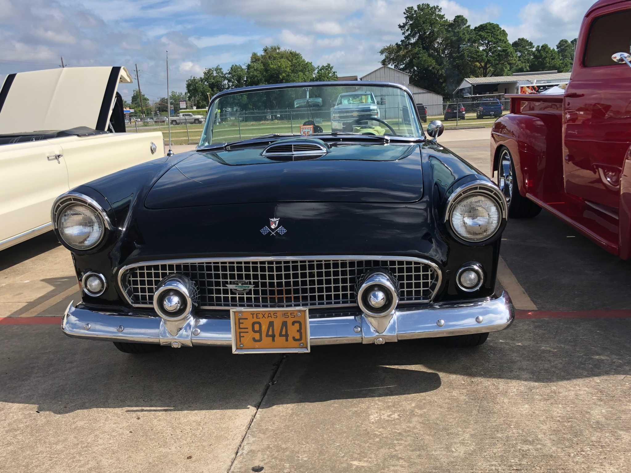 Crosby veterans hold car show to help raise money for a memorial
