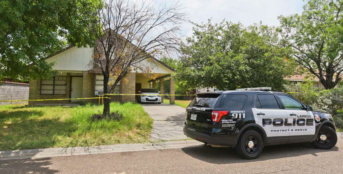 Vista exterior de la casa ubicada en la cuadra 100 de 100 St. Pierre Lane donde fue encontrada muerta Myriam Camarillo, de 27 años de edad, el 13 de julio de 2019, después de cuatro días de búsqueda por la Policía de Laredo.