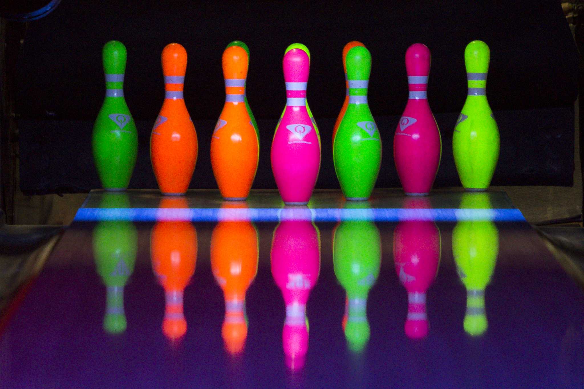 Crossroads Bowling Center to host Christmas Paint A Pin event