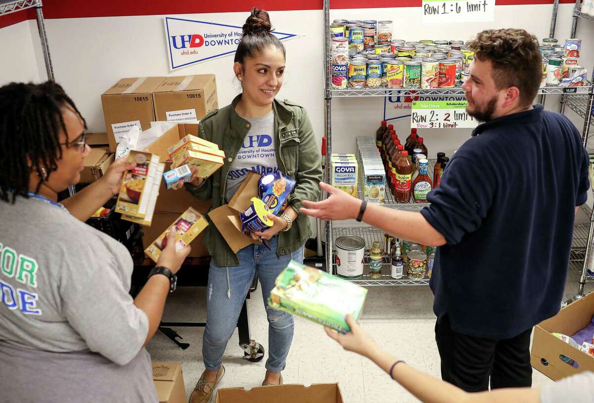 UHD’s food market provides free groceries weekly, letting students ...