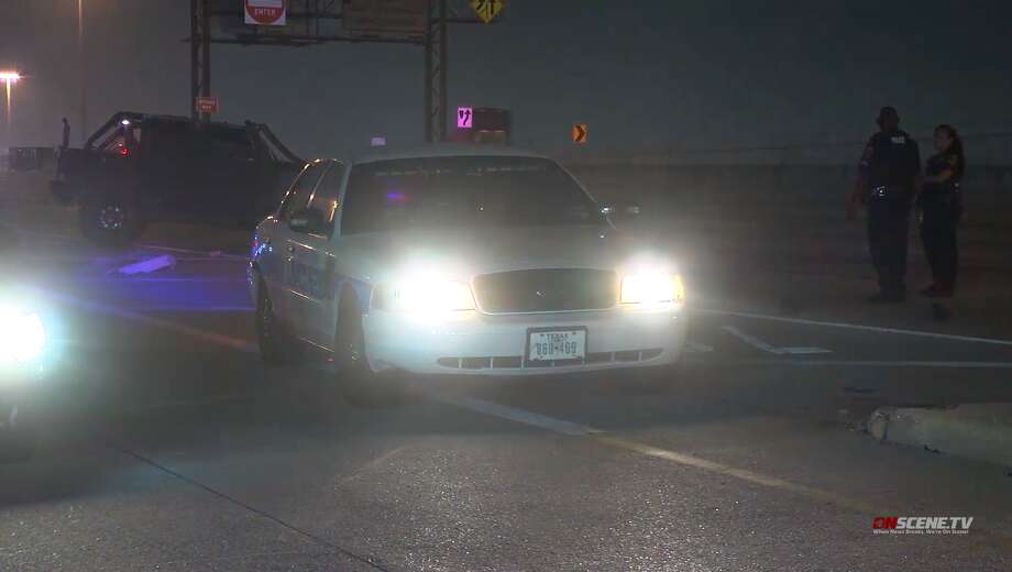 Man dies after being ejected from Jeep in rollover crash on Katy Freeway Houston Chronicle