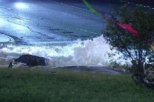 Large water main break shuts down intersection on city's Northwest Side