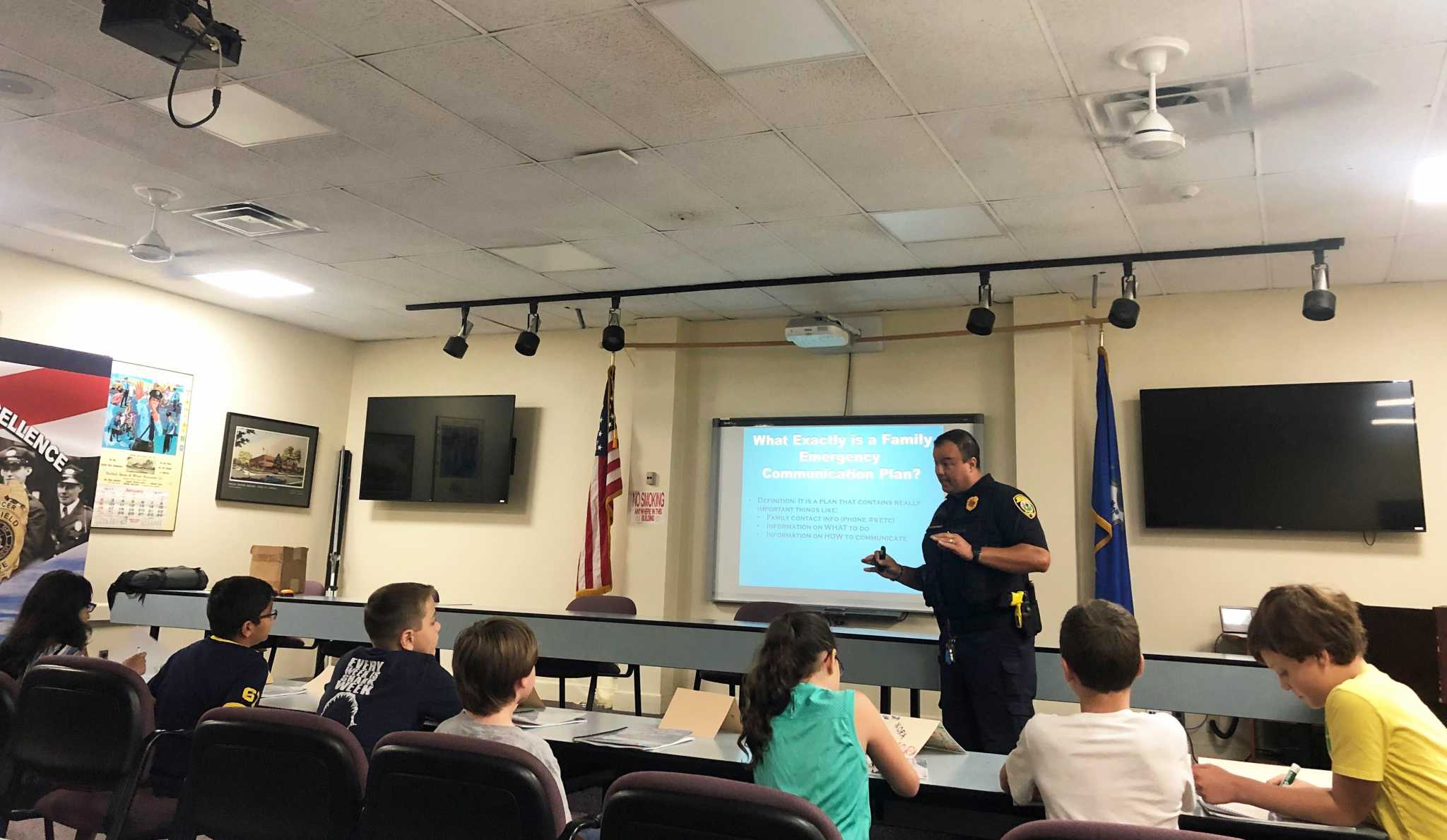 Fairfield Police Department offers disaster training for students