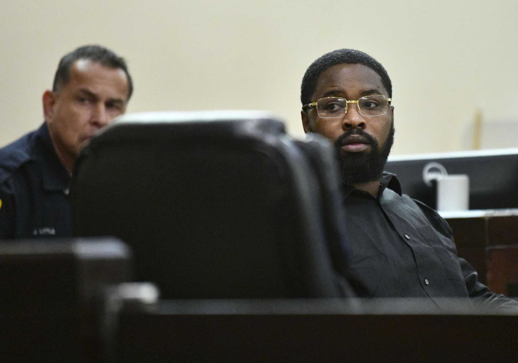 Jury weighing fate of San Antonio man accused in fatal shooting at ...