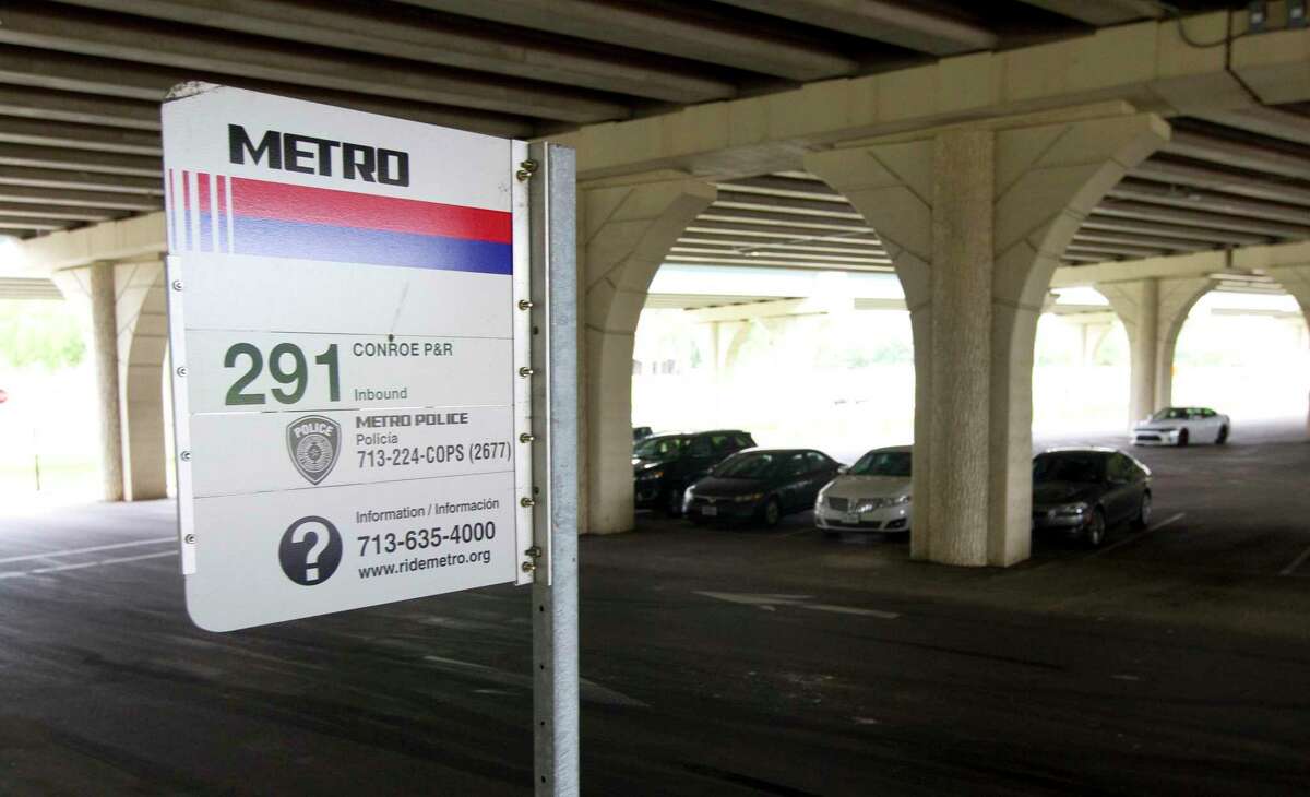 METRO Houston to buy natural gas buses with $40 million grant – Houston  Public Media