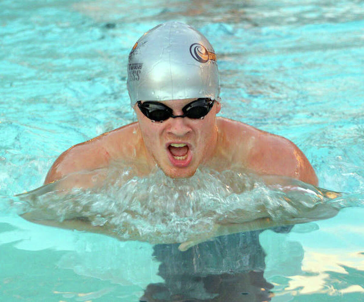Montclaire’s McLain Oertle swims in the boys 15-18 100-meter breaststroke during Tuesday’s home dual meet against Sunset Hills.
