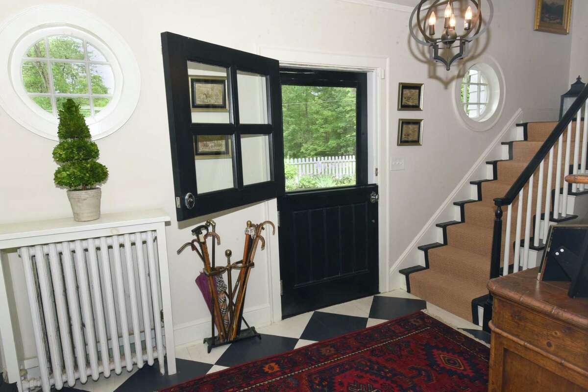 Carriage house is this Saratoga homeowner's dream come true