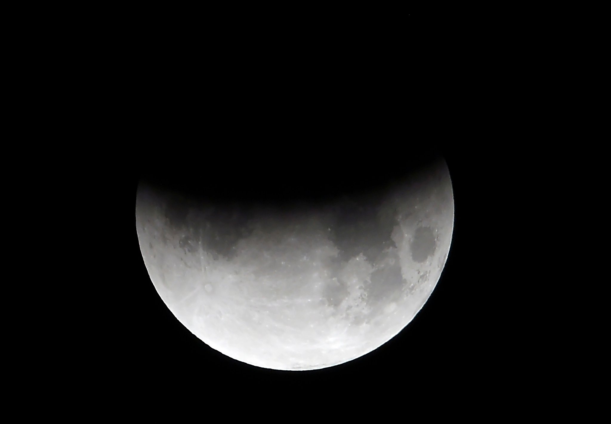 Near-total lunar eclipse to occur this week longest of the century – SFGate