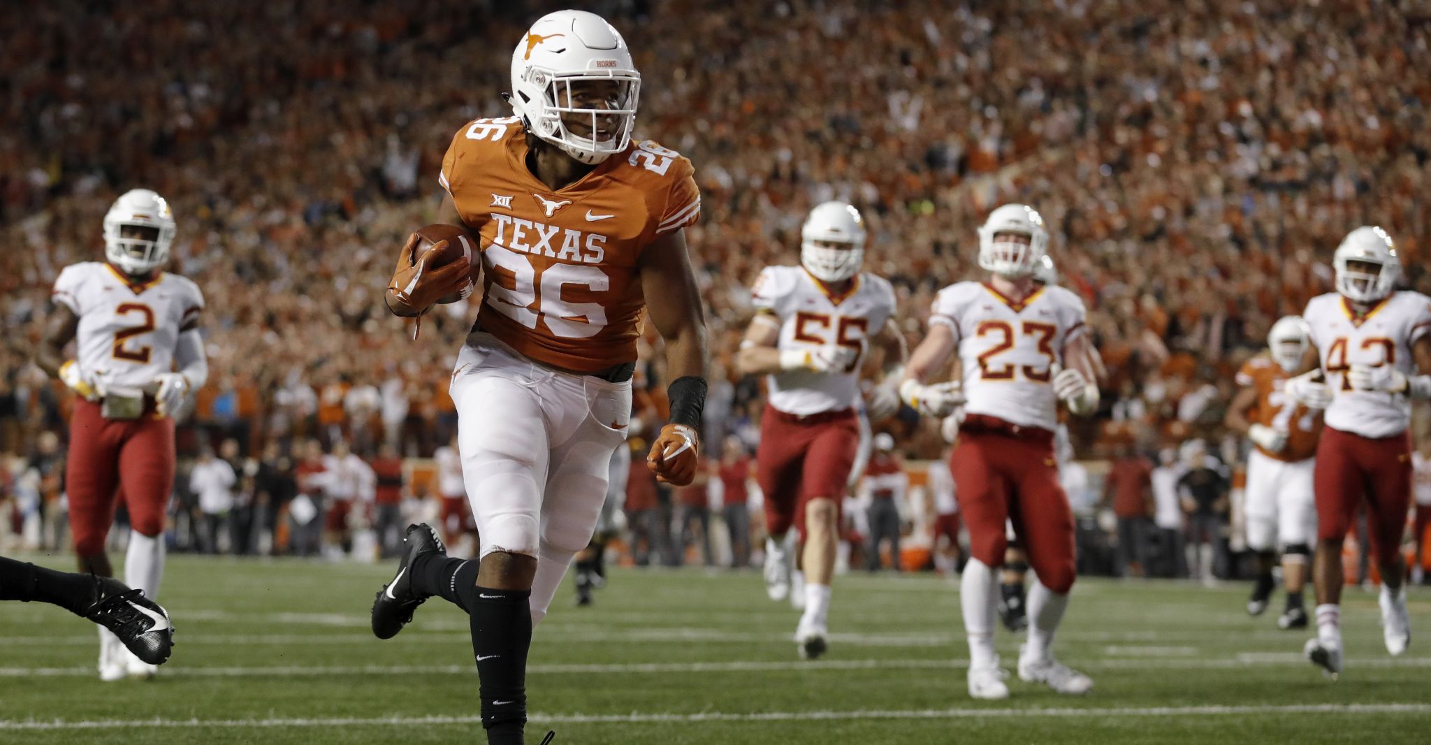 Bevo's Daily Roundup: Former Texas RB Keaontay Ingram declares for