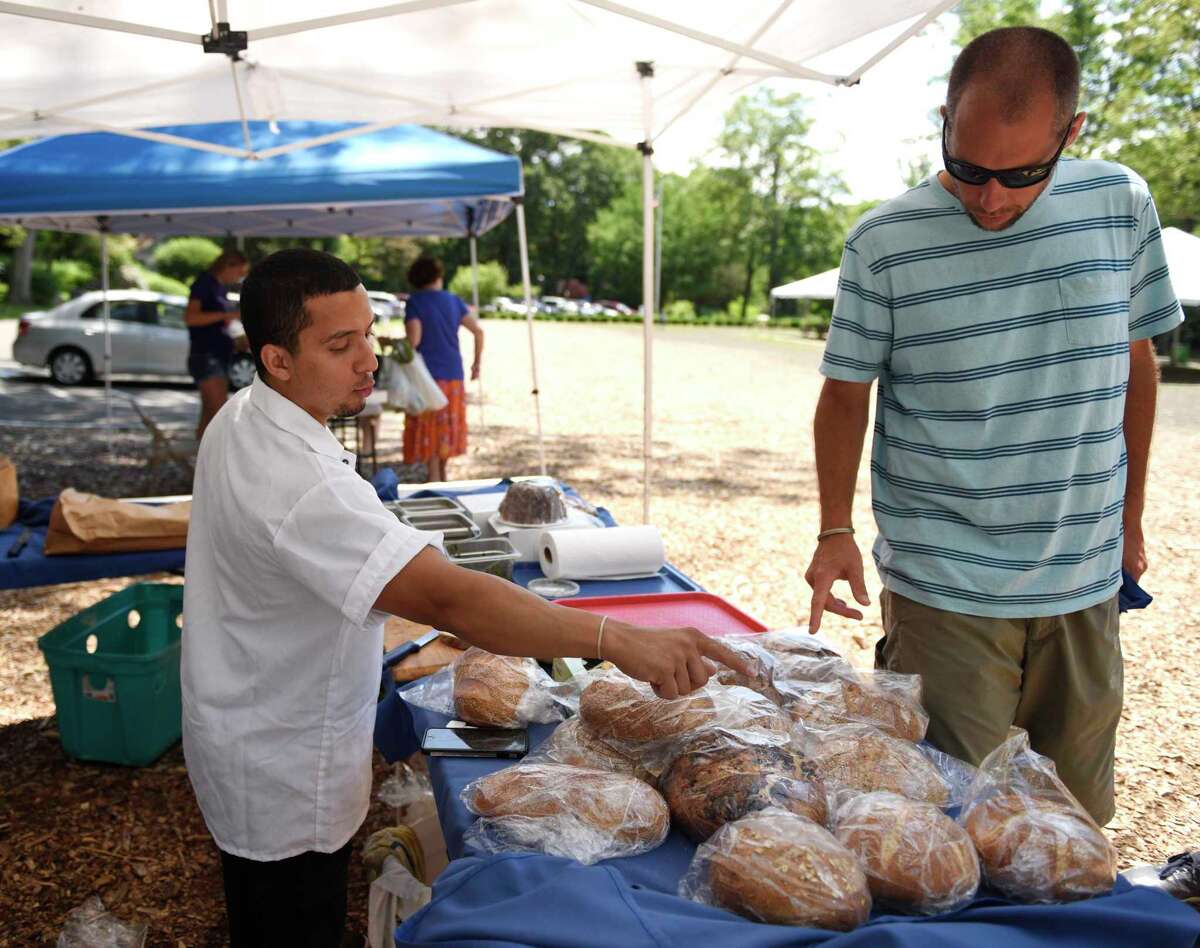Stamford farmers markets try to stand out