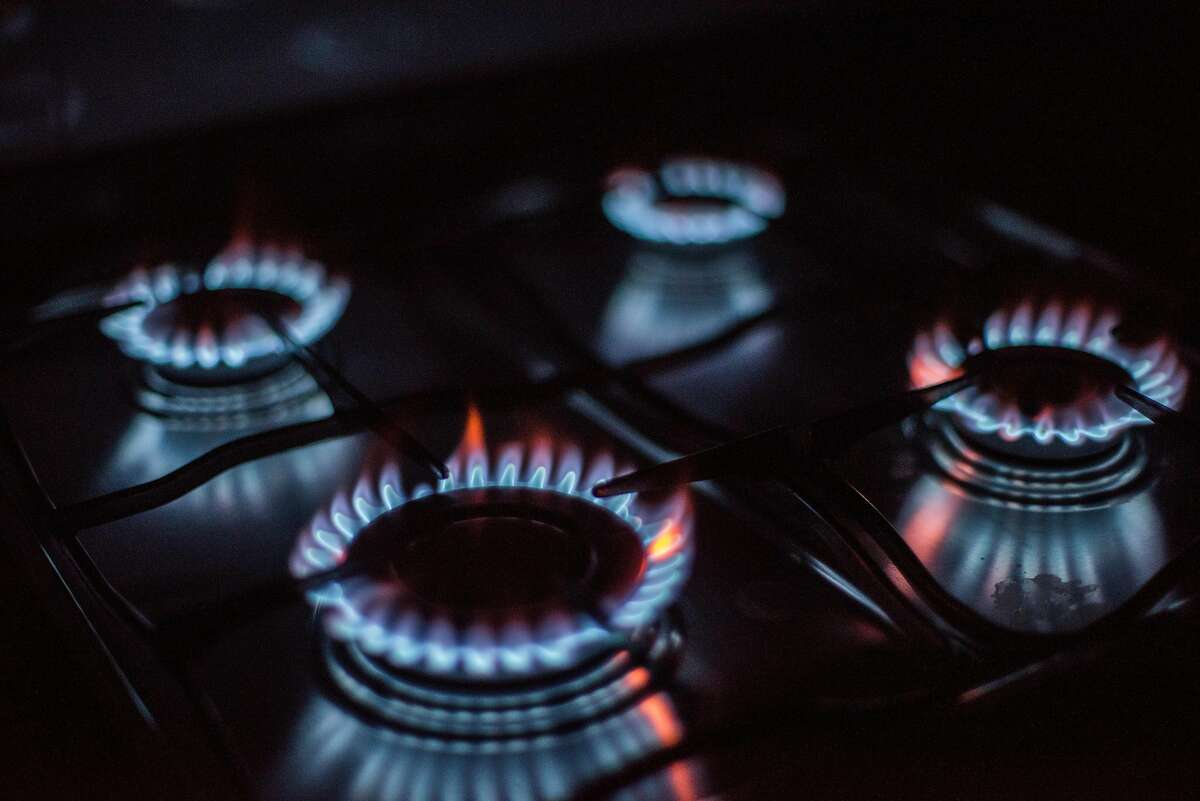 Rings of fire: four lighted gas stove burners. (Photo by: Felipe Rodriguez/VWPics/Universal Images Group via Getty Images)