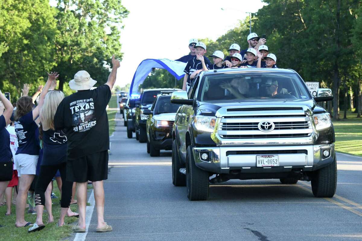 Lamar Little League celebrates baseball state tournament trip