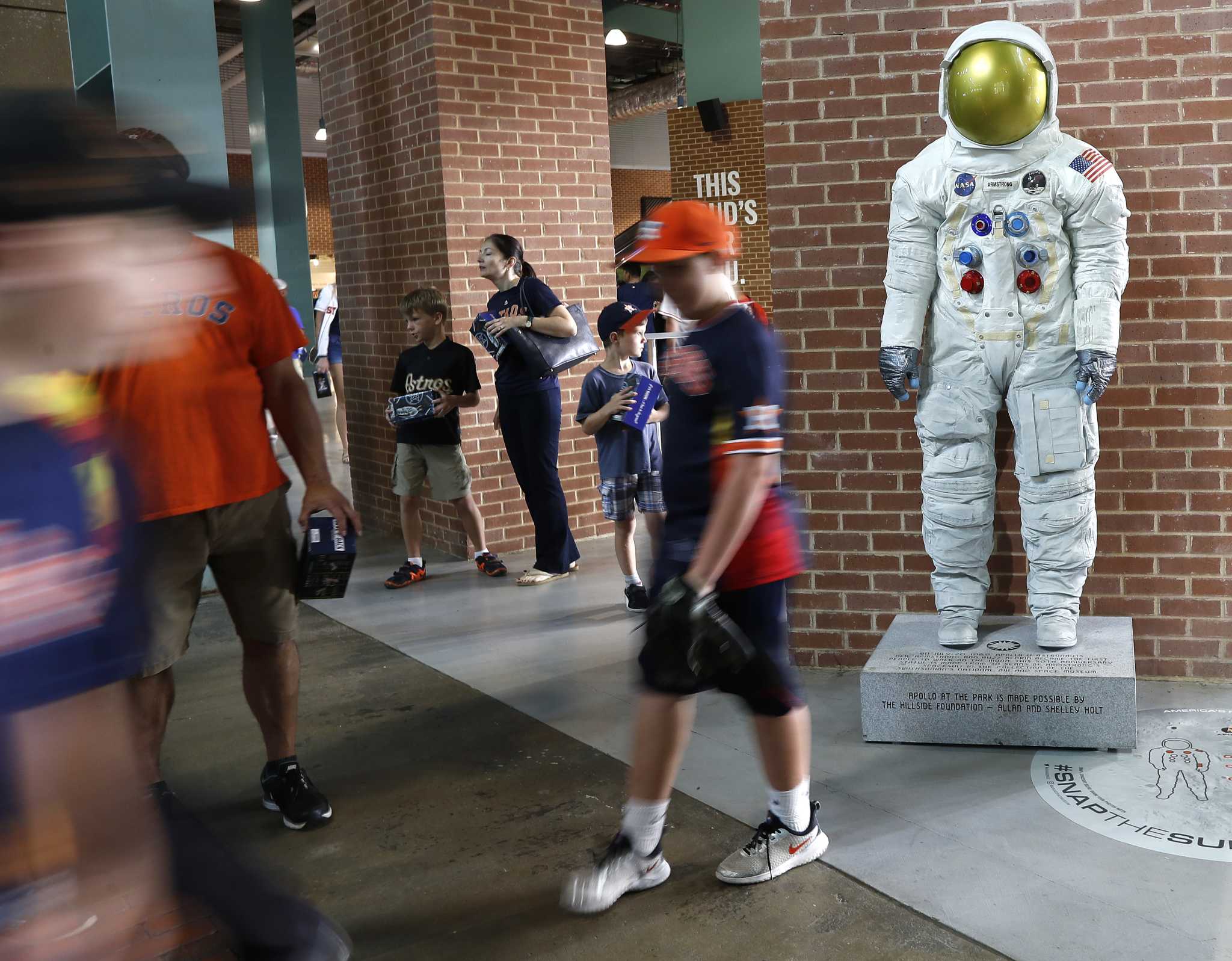 Houston Astros to celebrate Apollo 11 with moon lander bobblehead