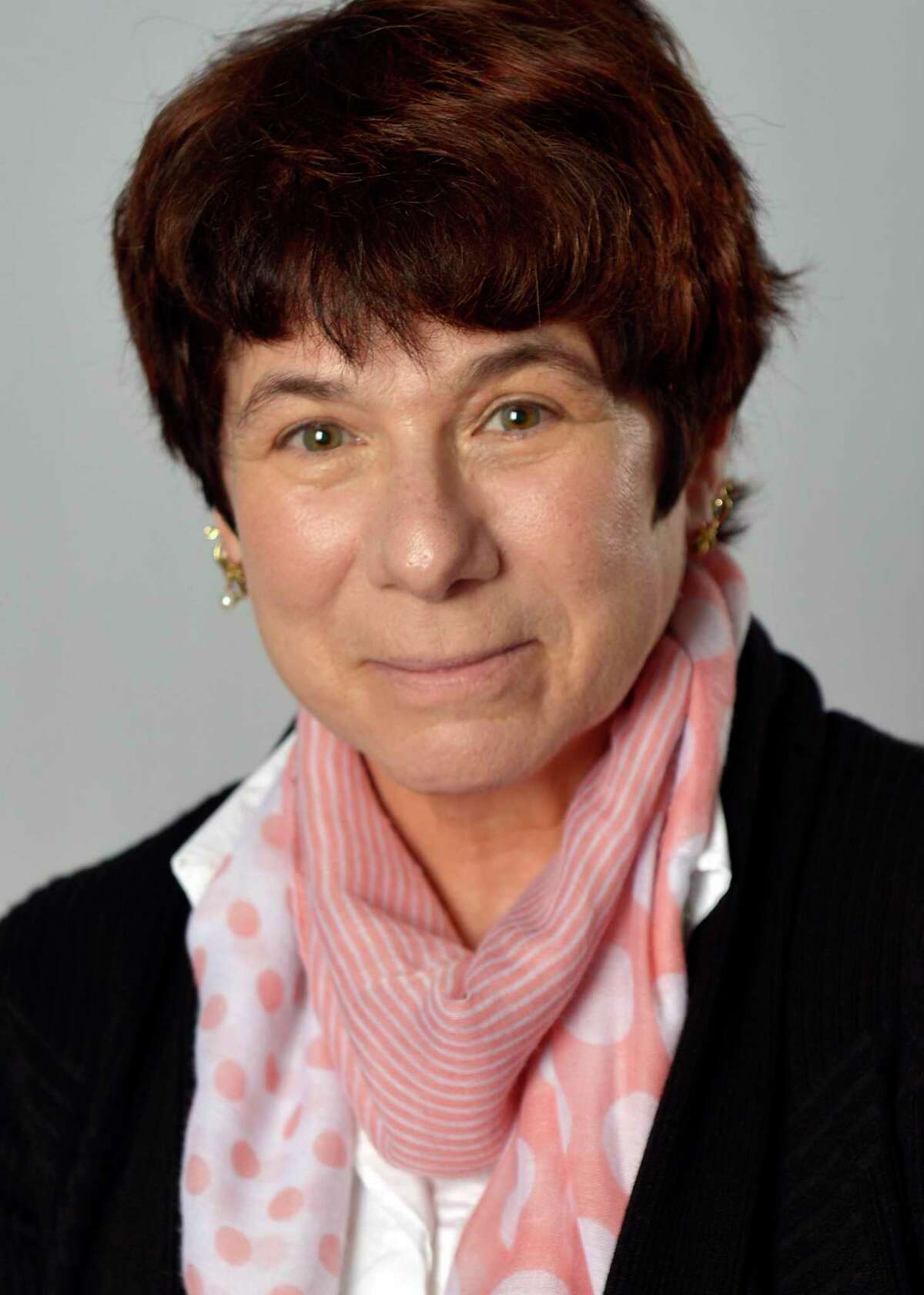 Dr. Leslie Lindenauer