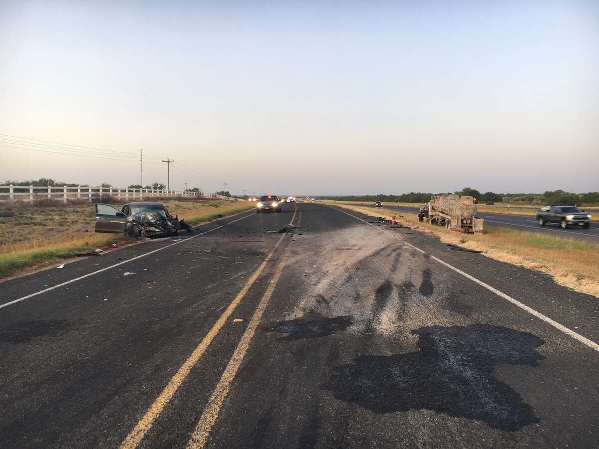 Investigation continues into crash on I35 that killed South TX woman