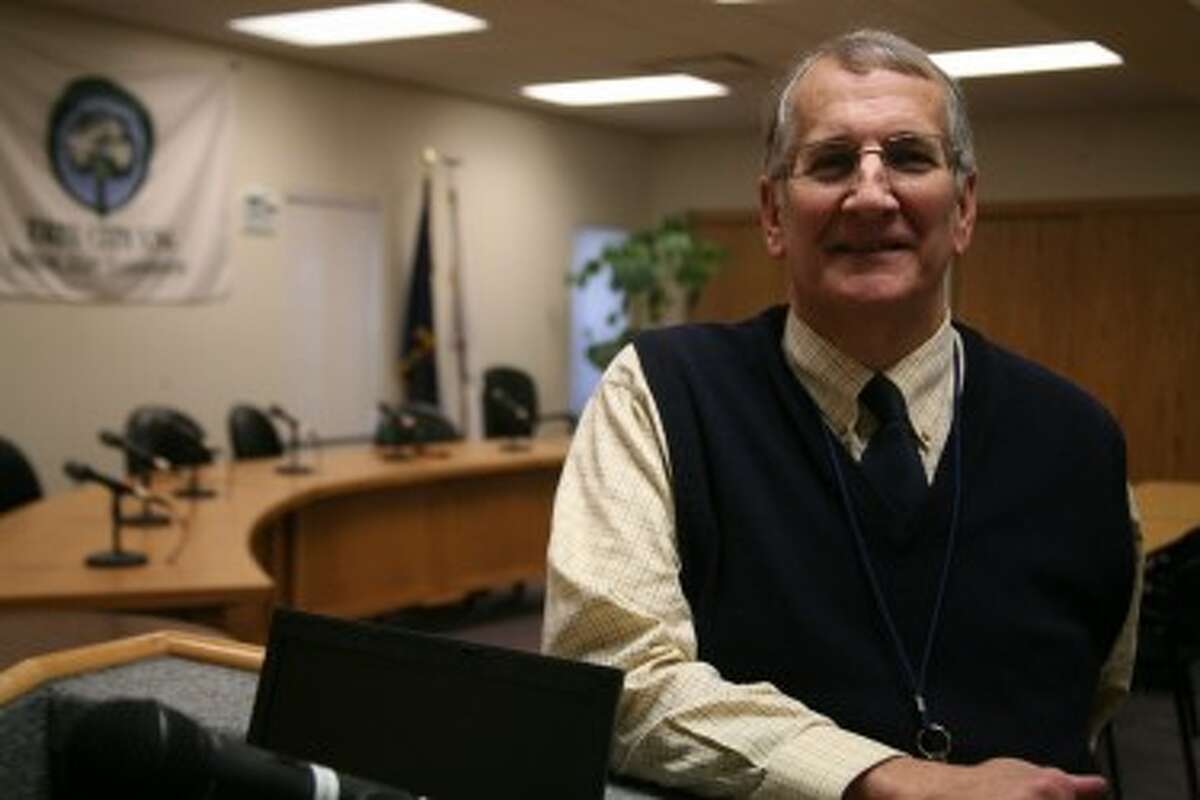 CITY MANAGER: Steve Sobers has been Big Rapids’ city manager for 10 years. The city recently renewed his contract through 2016, after which time Sobers plans to retire. (Pioneer photo/Jonathan Eppley)