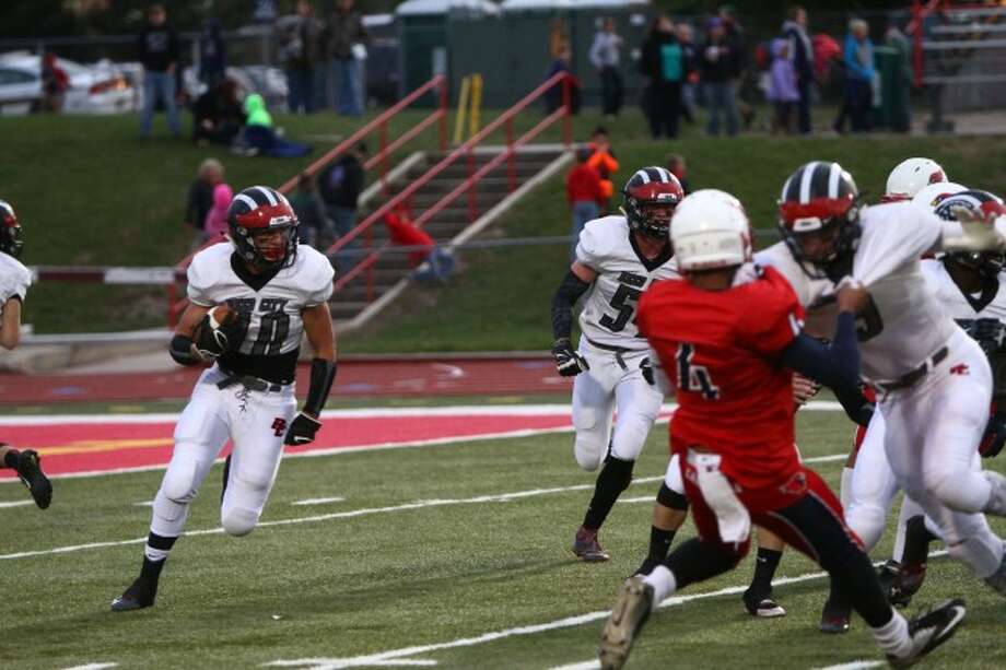 Chippewa Hills Reed City Football Square Off For Csaa