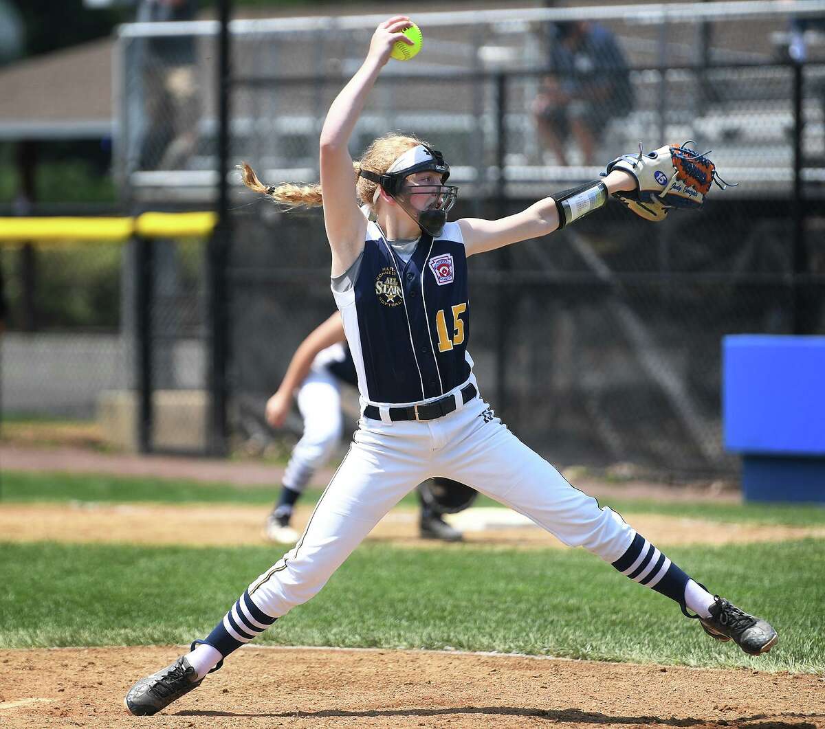 Pennsylvania edges Milford in dramatic Little League Softball final